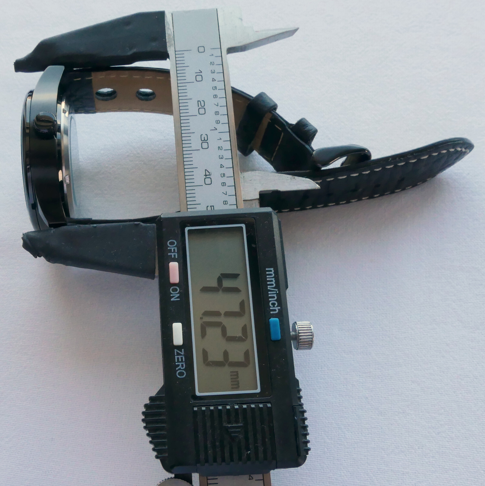 Jaguar XK-E E Type Classic British Car Speedometer Accessory Automatic Watch