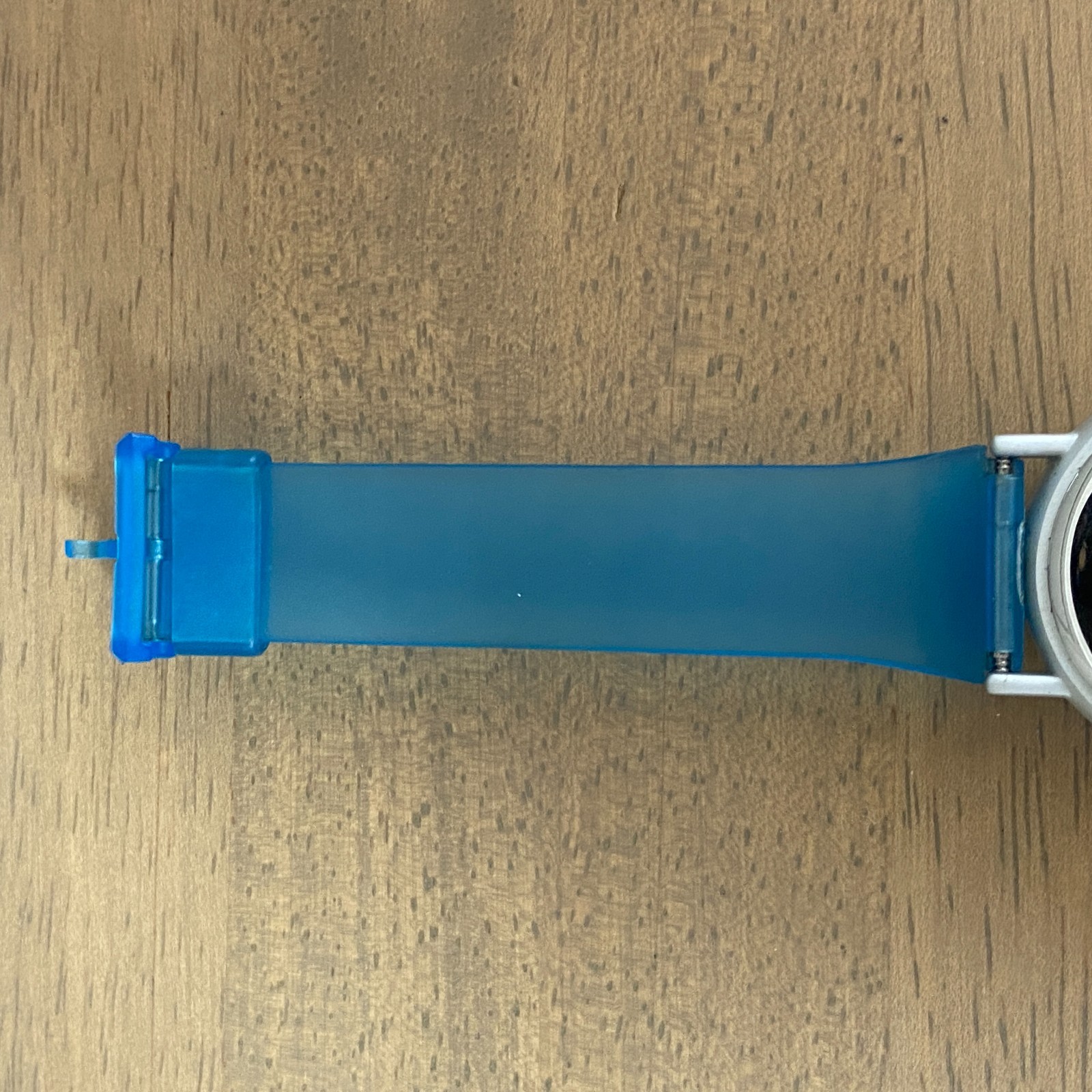 Vintage Apple Watch YUM Round Blue Apple Computer