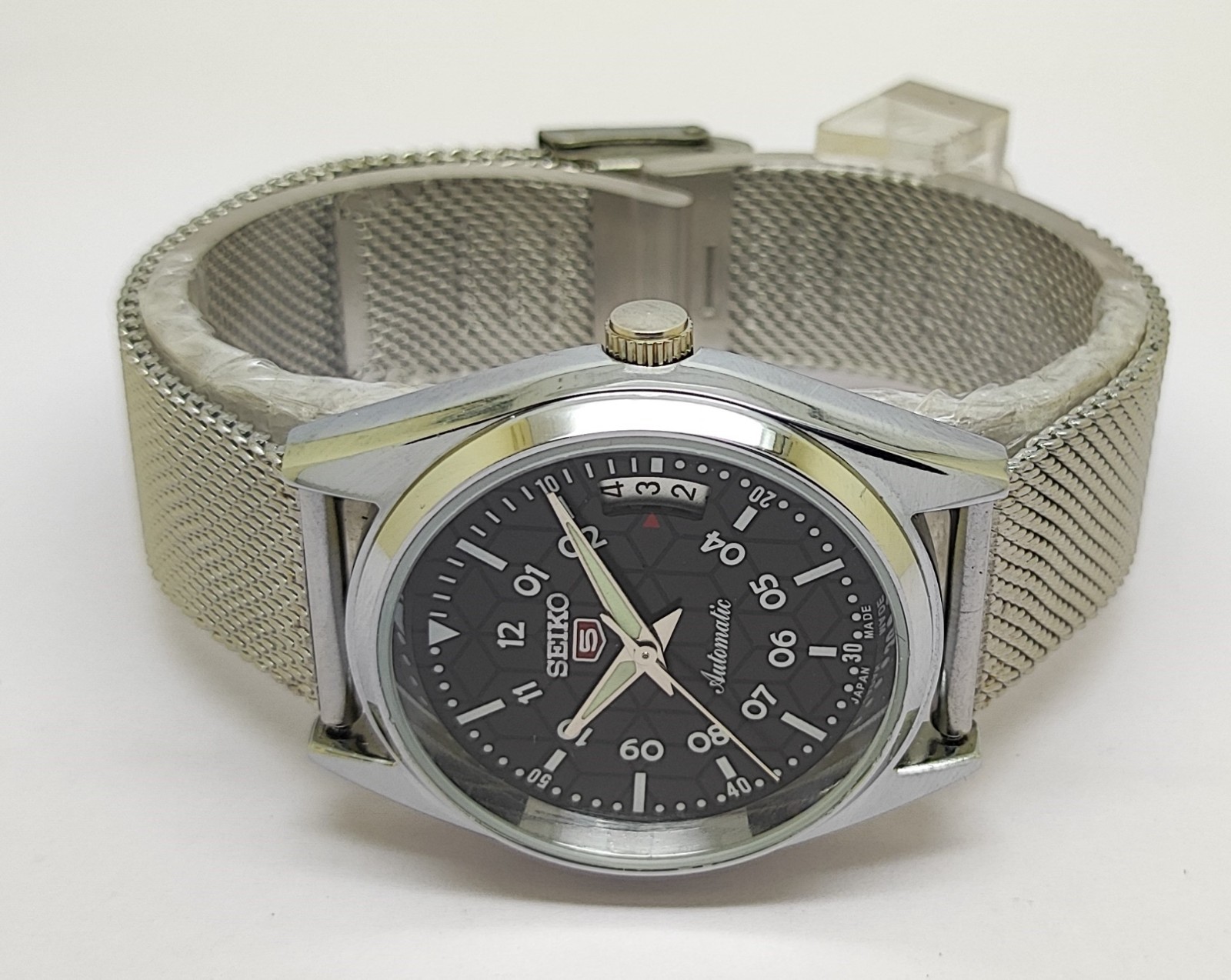 Refurbished Automatic Men’s Watch Day Date | Classic Vintage Style | Steel Strap