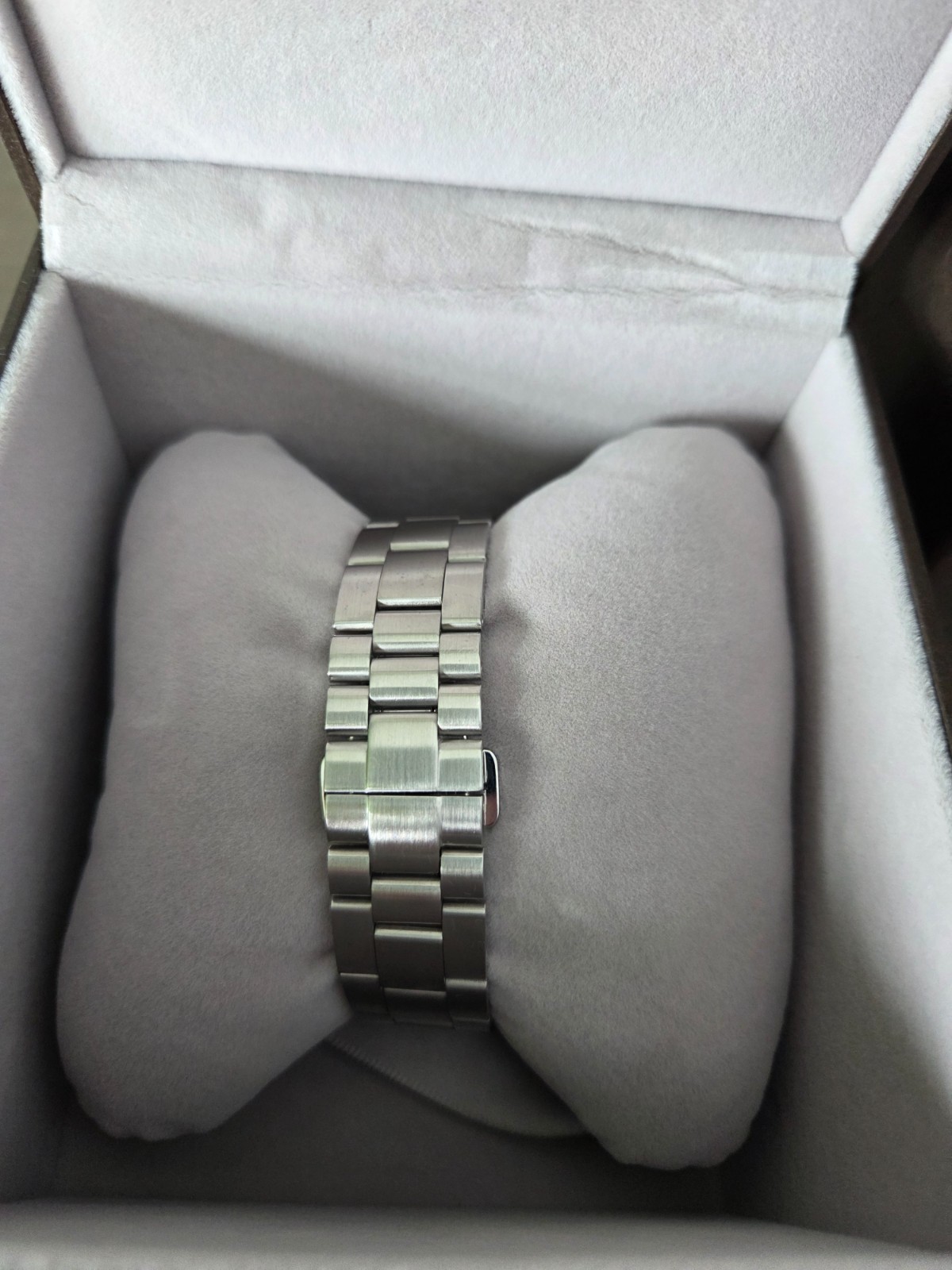 Gucci Watch 101G – YA10130 – Great Condition!