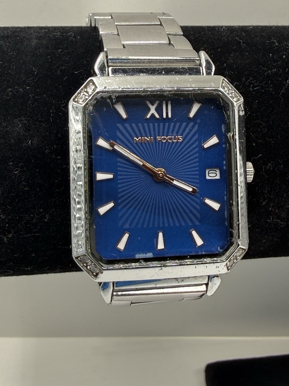 MINI FOCUS Men’s Quartz Analog Square Blue Sunburst Date Silver SS 36-39.9mm 10
