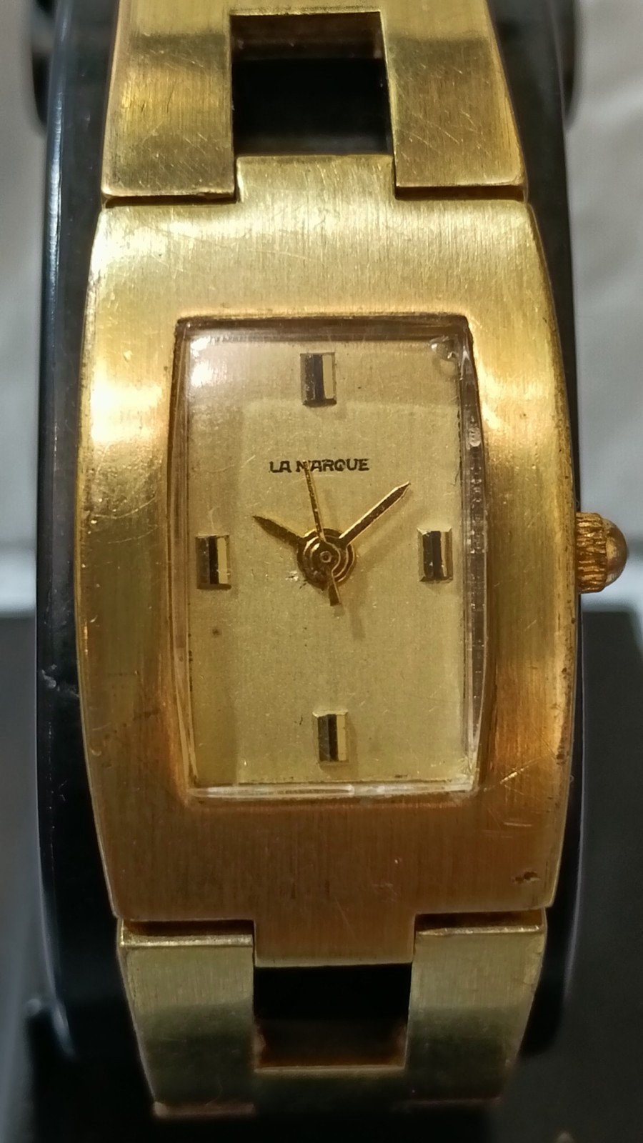 LE MARQUE Vintage Women’s Watch Gold Tone Quartz 18 mm