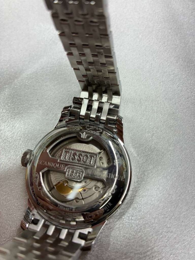 Tissot Le Locle Powermatic 80 Automatic Black Dial Date Steel Bracelet 30m