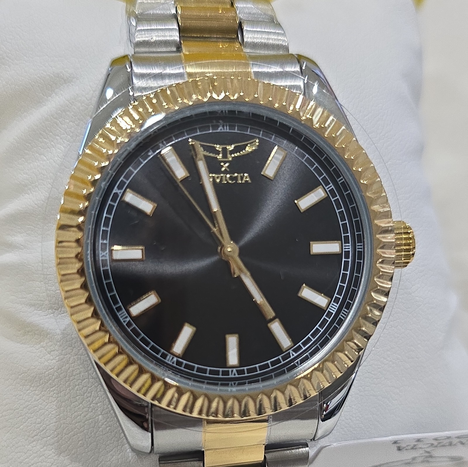 Invicta Men’s Watch Specialty I by Invicta Black Dial Two Tone Bracelet 69011
