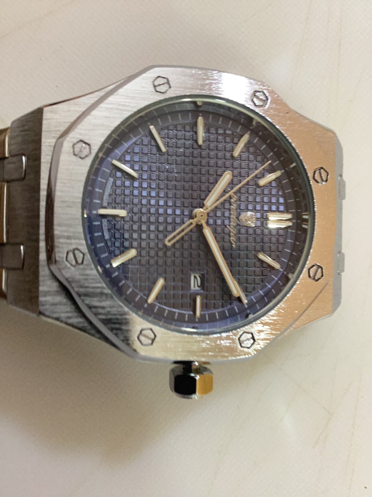 LUXURY STYLED GENTS BRACELET WRISTWATCH. 42 cms DIA. LOOK LIKE A MILLIONAIRE.