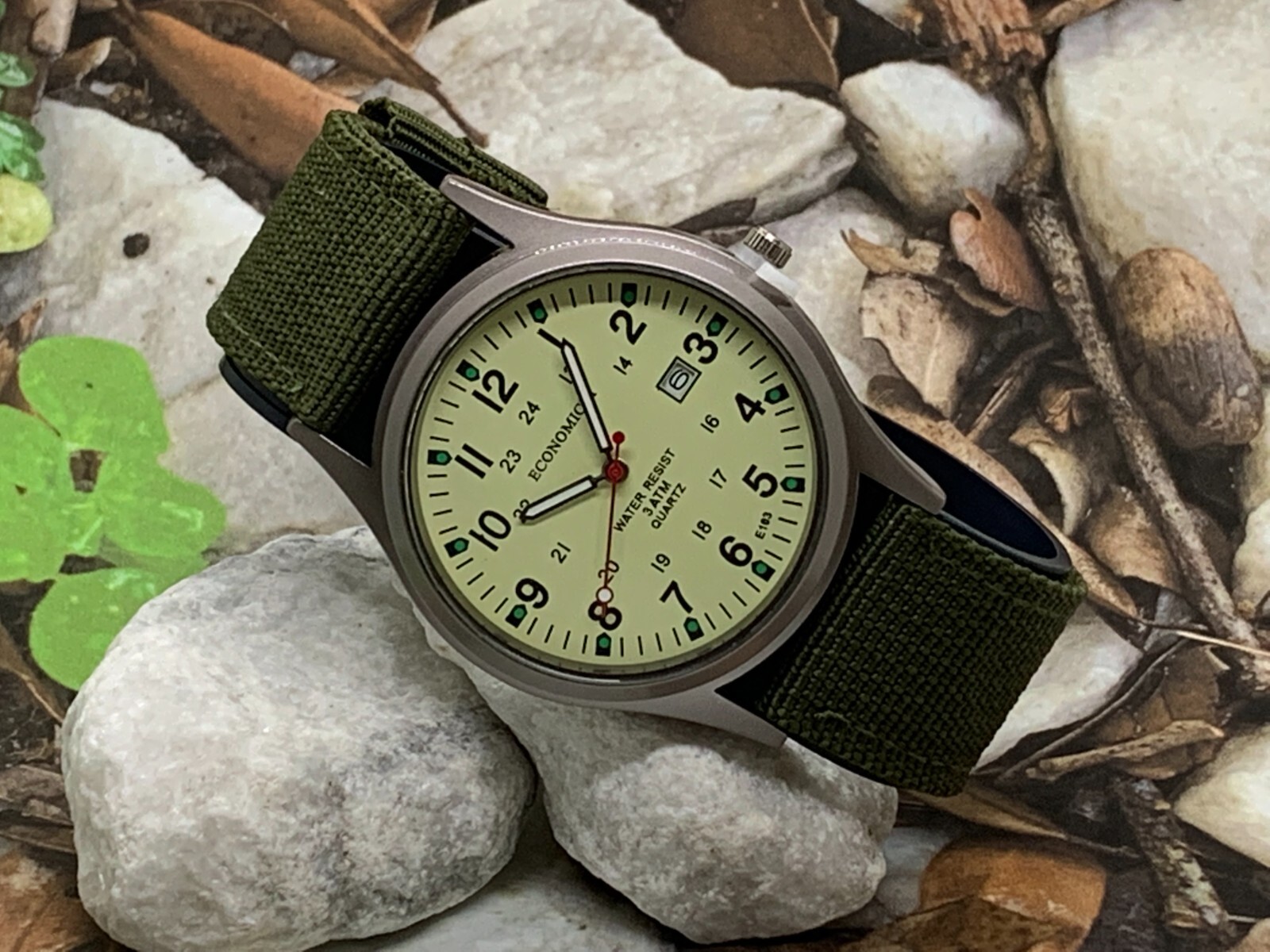 Men’s Miliary Analog Calendar 41 mm Watch with Fabric Strap Expedition Style