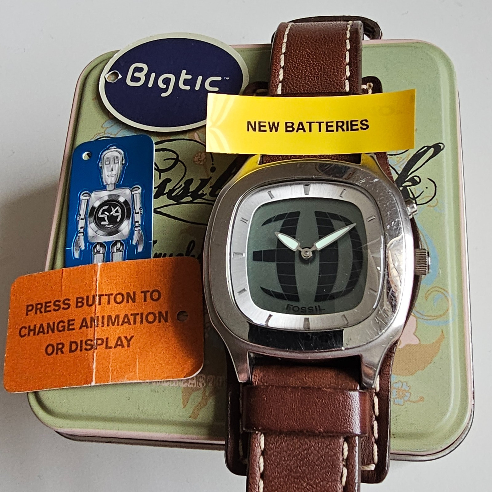 Fossil Big Tic watch mens – fully working, new batteries, with Fossil tin