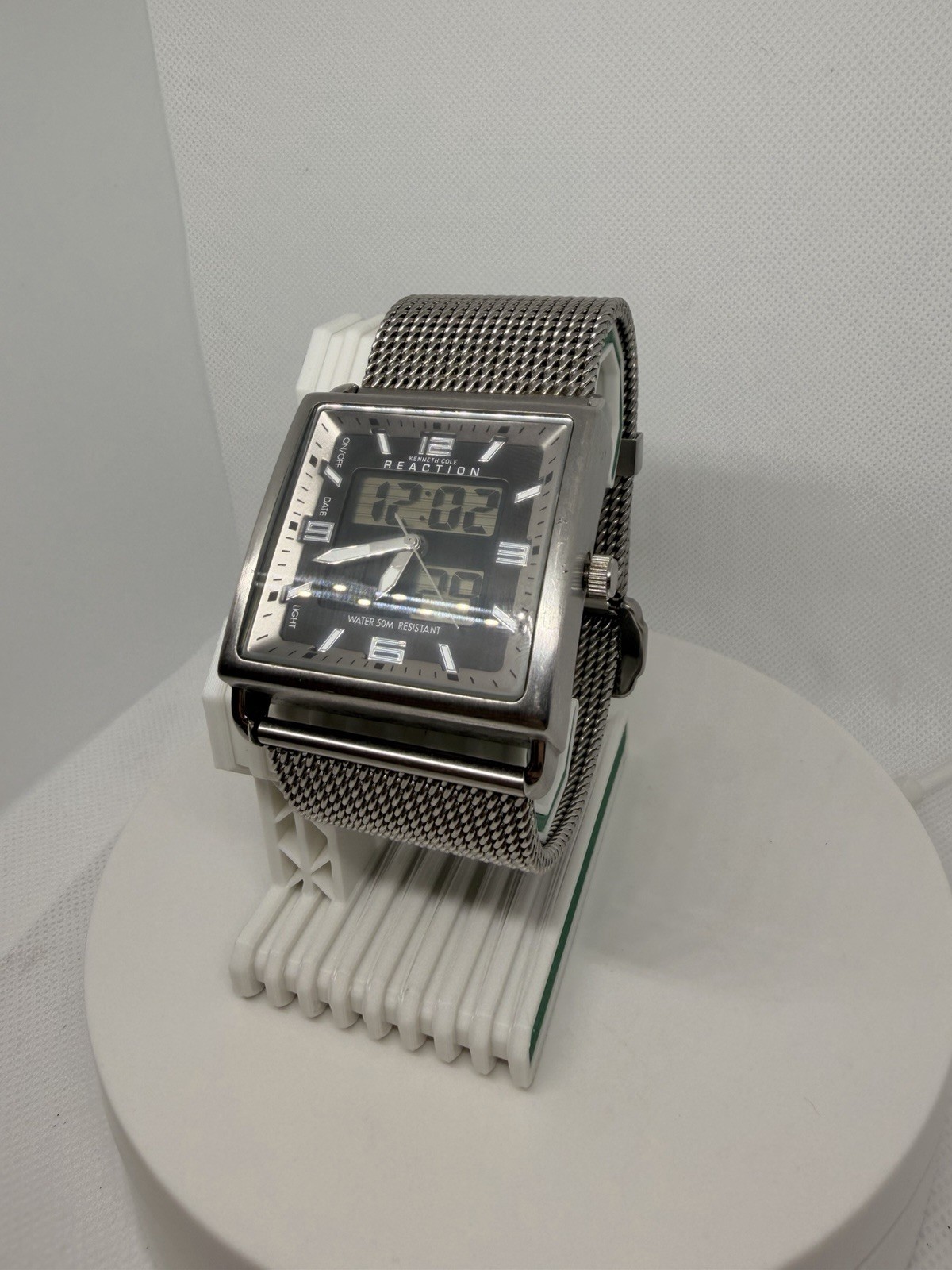 Kenneth Cole Reaction Ana-Digi Quartz 50m Black/Silver Dial Silver Mesh 40mm