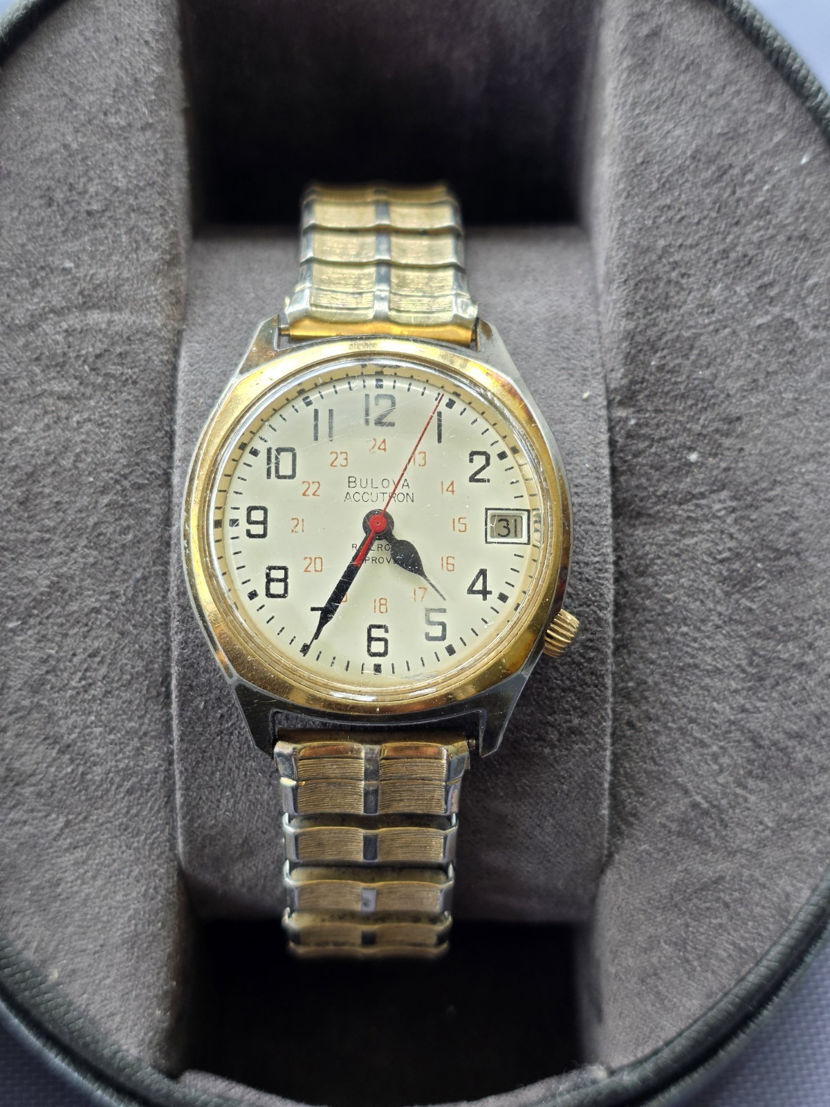 Vintage Bulova Accutron Railroad Approved Men’s Wrist Watch New Battery Used T4