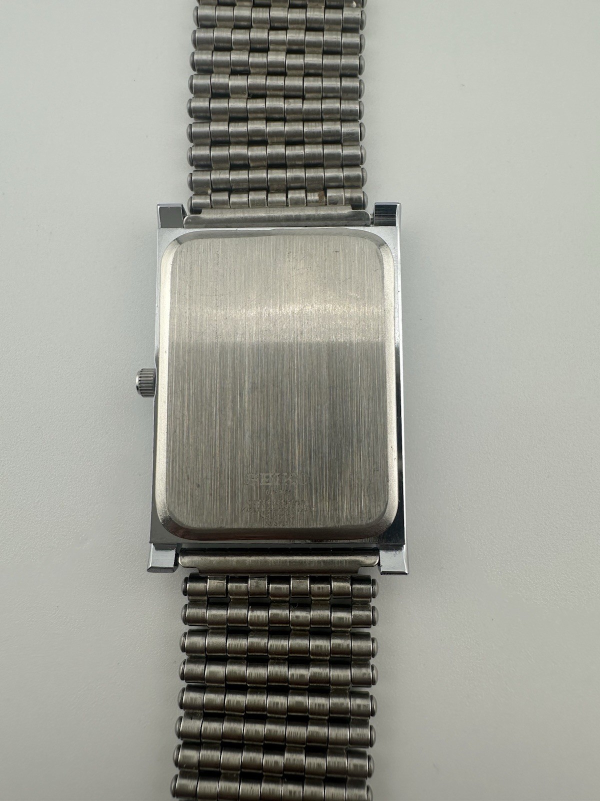 BLACK DIAL Vintage Seiko Slim Quartz Men’s Wrist Watch