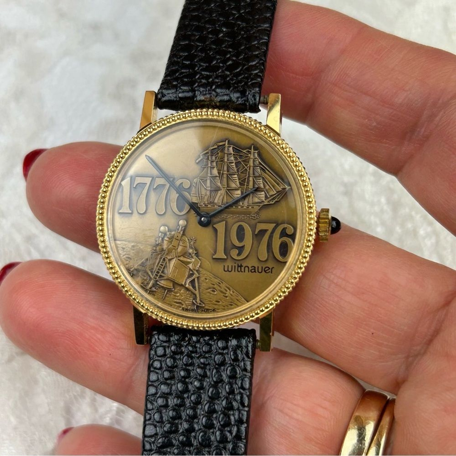 RARE Men’s Vintage 1776 1976 BICENTENIAL WITTNAUER COIN BASE 8KT GOLD WATCH