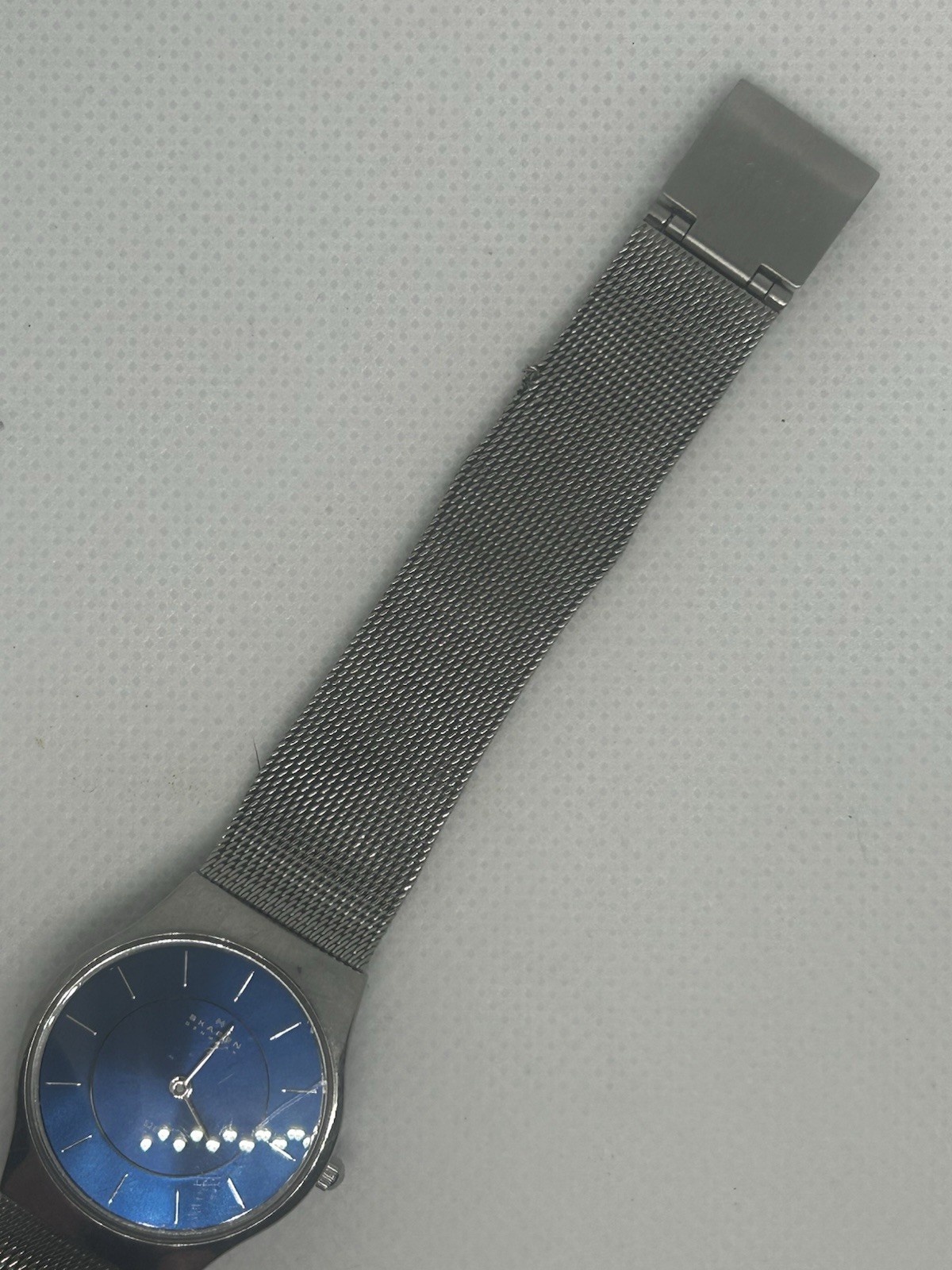 Skagen Denmark 233SSN Ultra Slim Vintage Blue Dial Mesh Quartz – Honest Wear⁠