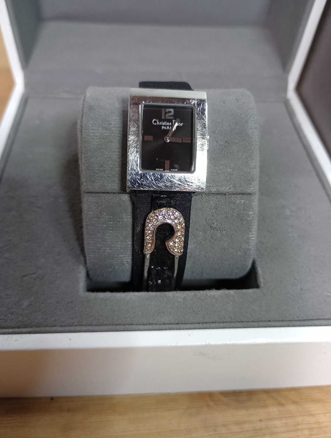 Christian Dior Watch 19mm Malice D78-109 Watch Orig Box Booklet Read Description