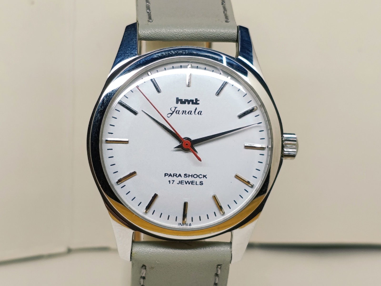 HAND WINDING VINTAGE HMT JANATA WHITE DIAL PARA SHOCK MECHANICAL WATCH FOR MENS