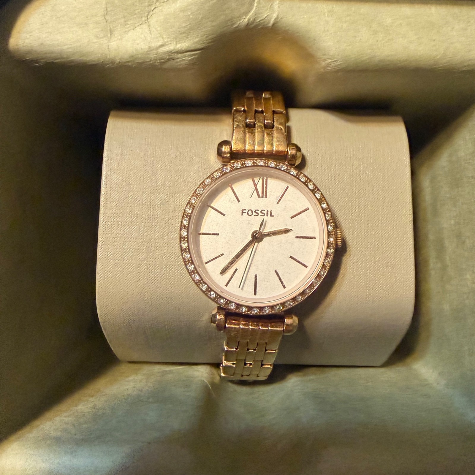 Fossil Rose Gold Tone Woman’s Watch 32mm Diamond Bezel Date ES2889.