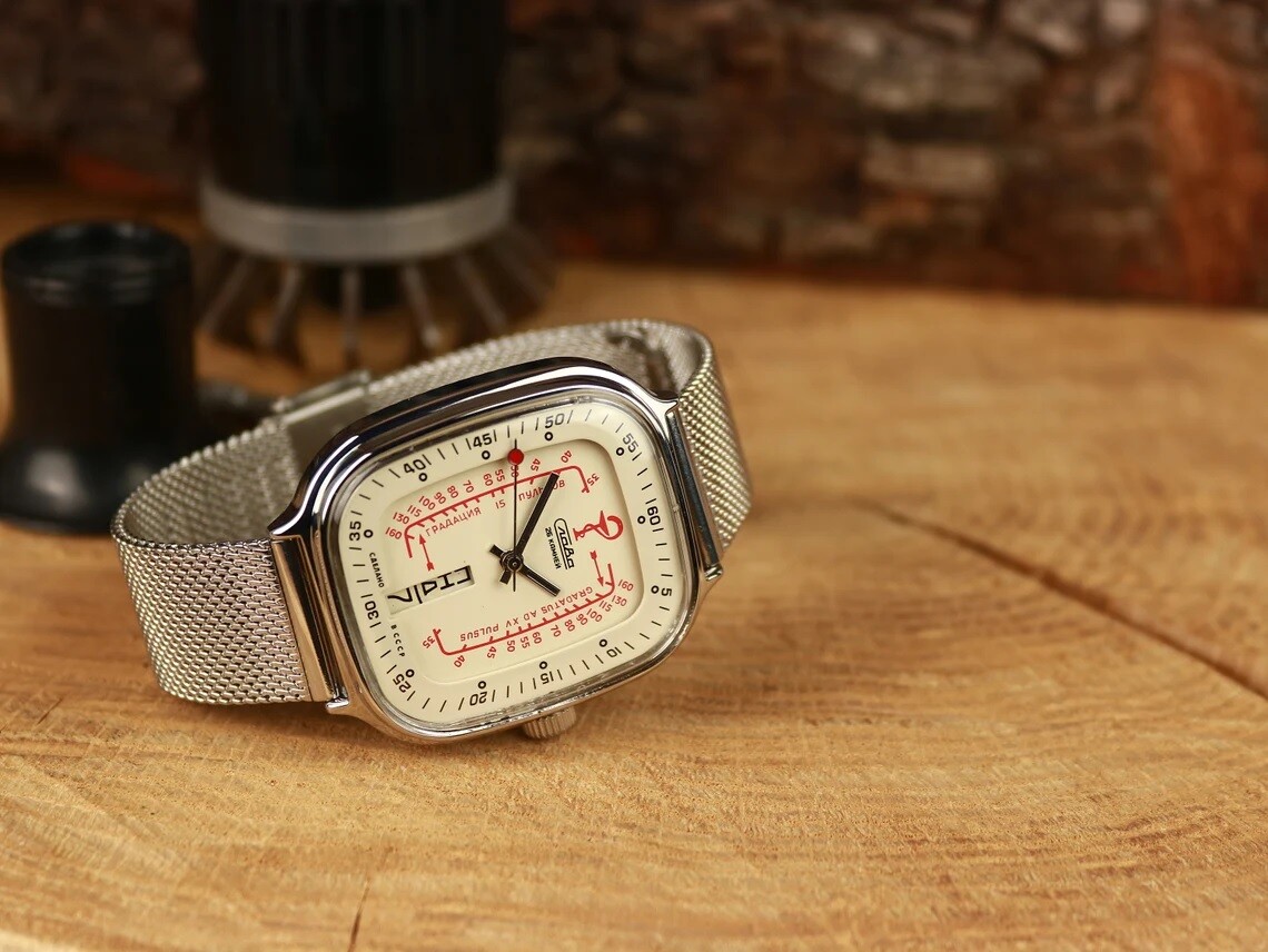 Russian USSR Pulsometer RARE Medical wrist watch Slawa Slava 2428 Medicine NOS!