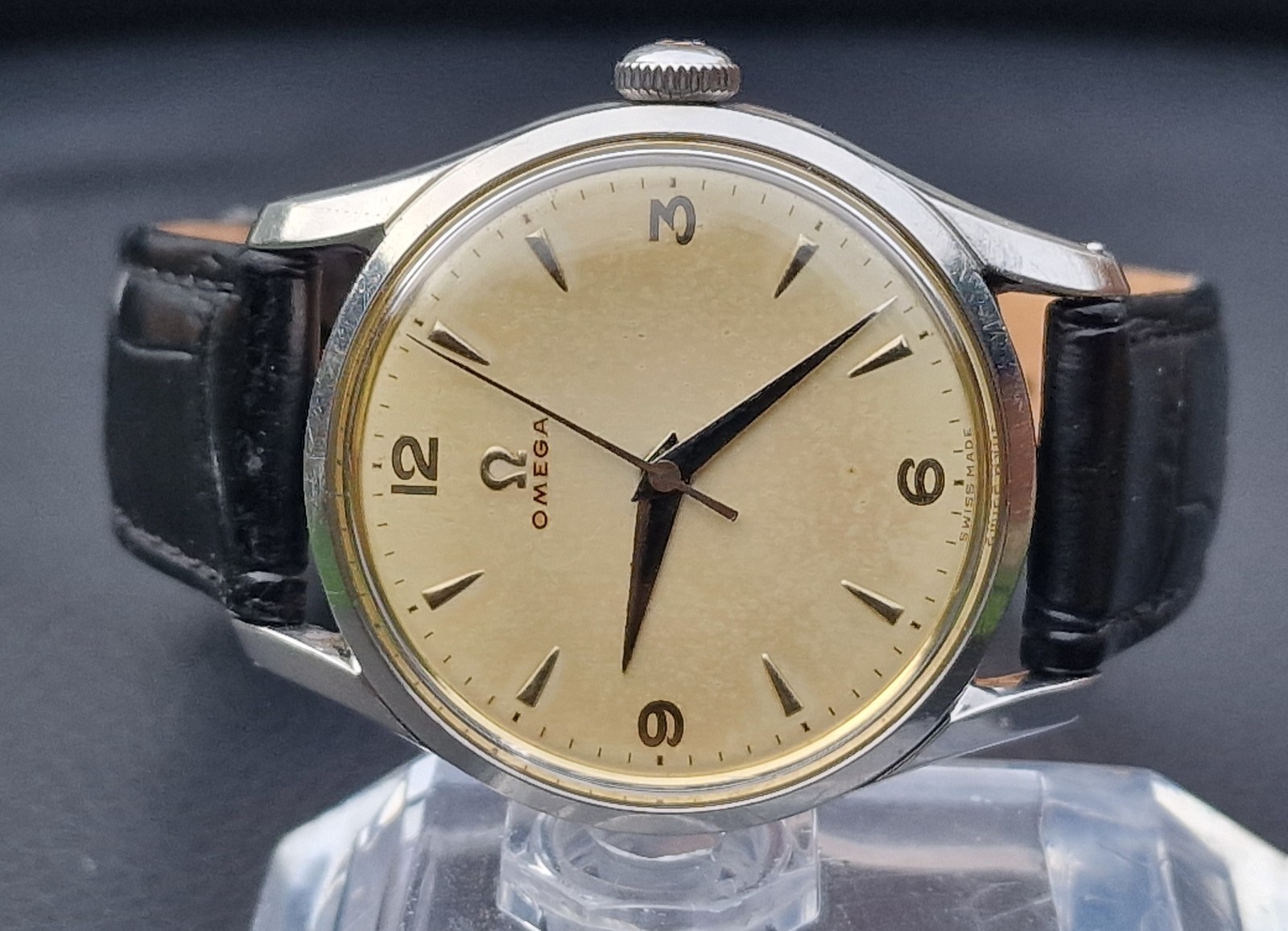 OMEGA GENTS MANUAL,REF 2640-1, 35MM,CAL 283,SCREW BACK CASE.