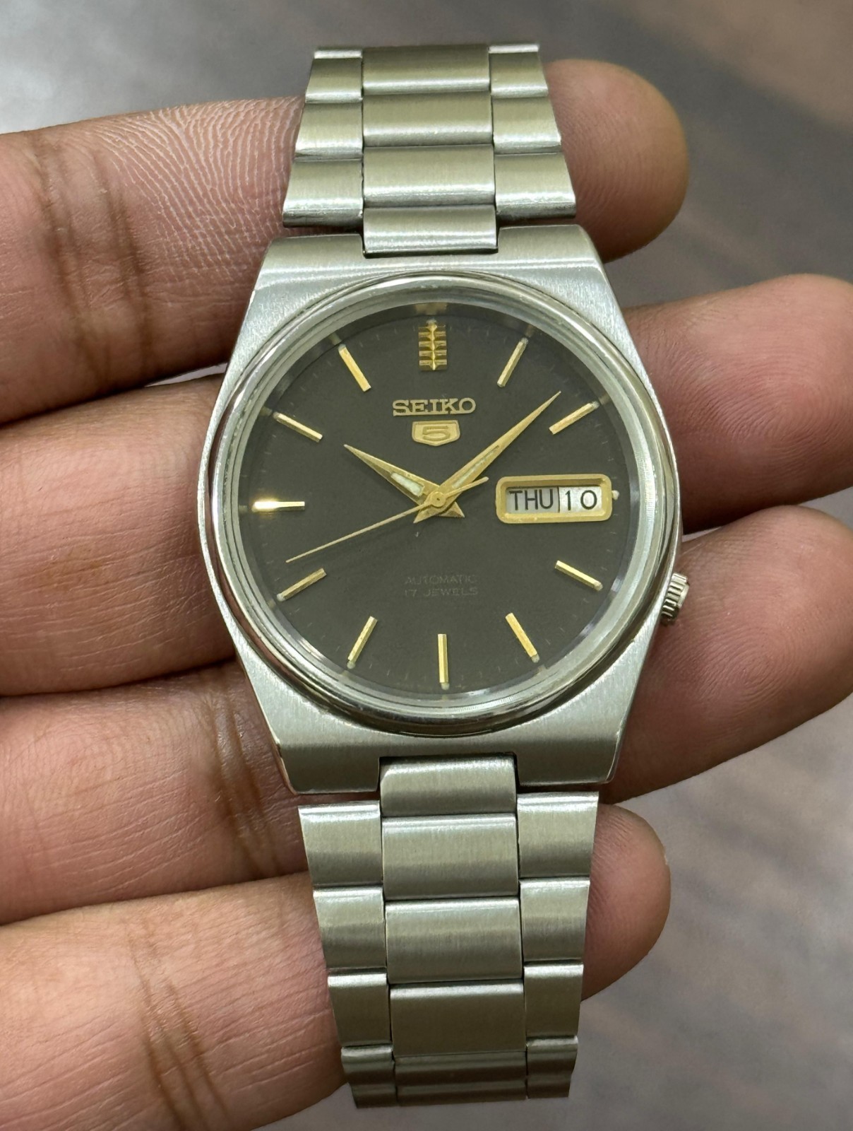 Vintage Seiko 5 Automatic Grey Dial Wrist Watch For Men’s Japan 7009