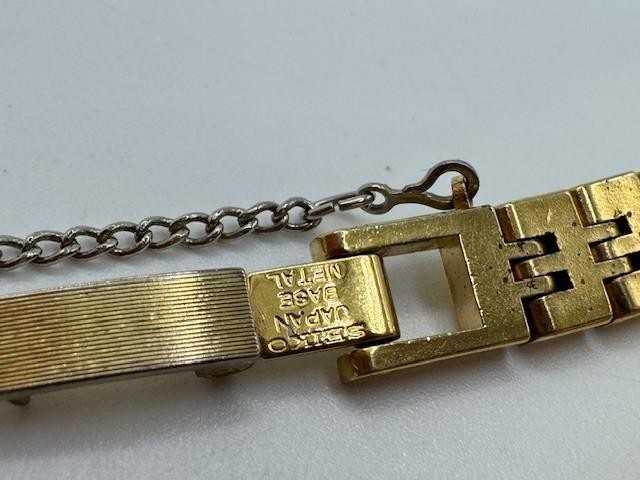 Vintage Ladies Seiko 11-7619 Gold Tone Mechanical Watch WORKS