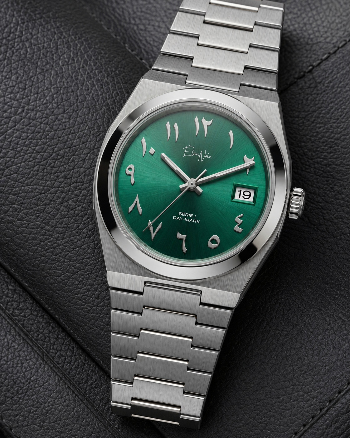 Élan Noir Série I Silver/Emerald 36mm AutomaticNH35 Sapphire Crystal Steel Watch