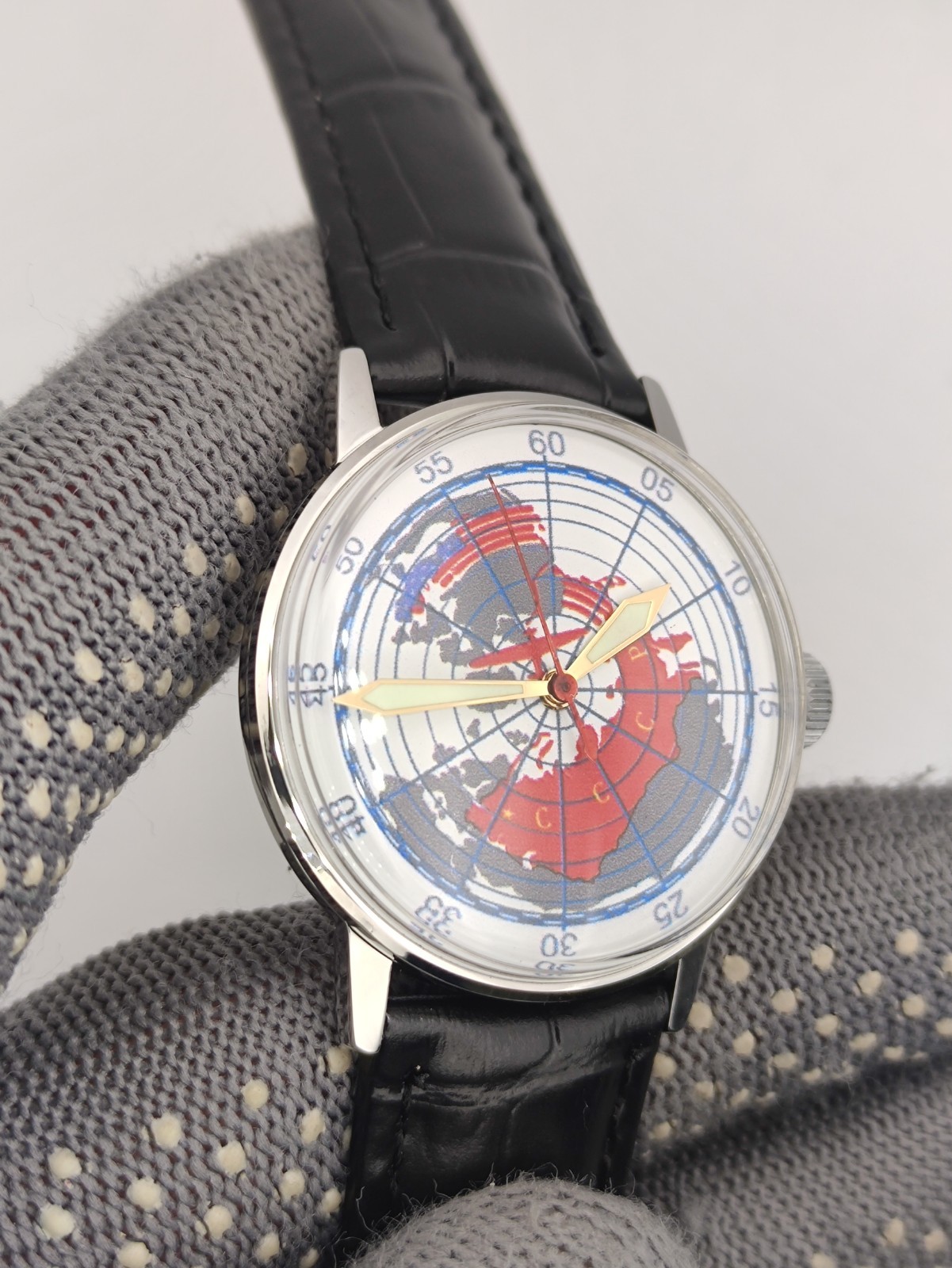 Vintage RAKETA watch 2609 First flight through north pole Chkalov dial Soviet