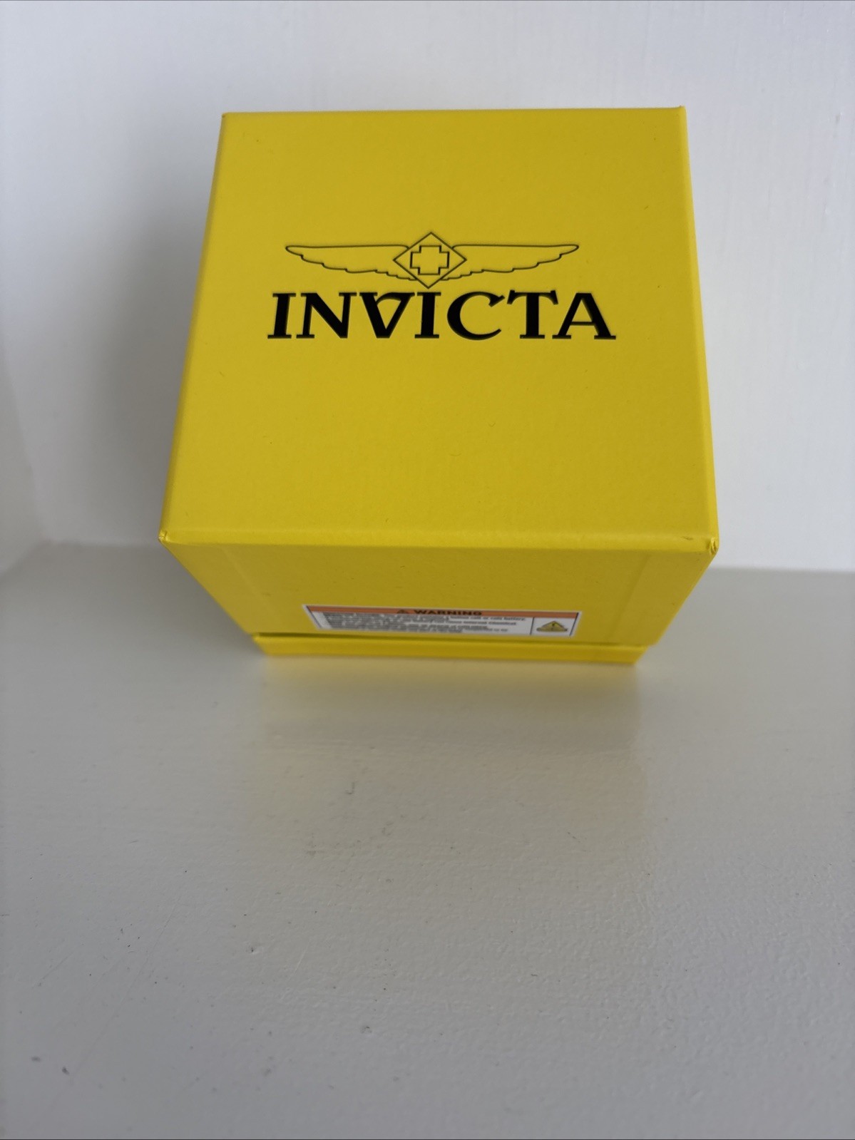 Invicta Pro Diver Men’s Quartz Watch Multicolor Dial 40mm 200m SS Bracelet Box