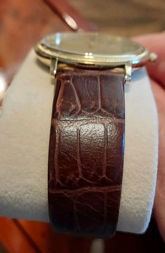 Excellent Vtg Belair 3ATM Gold Tone Mens sapphire crystal Watch w/case new bat