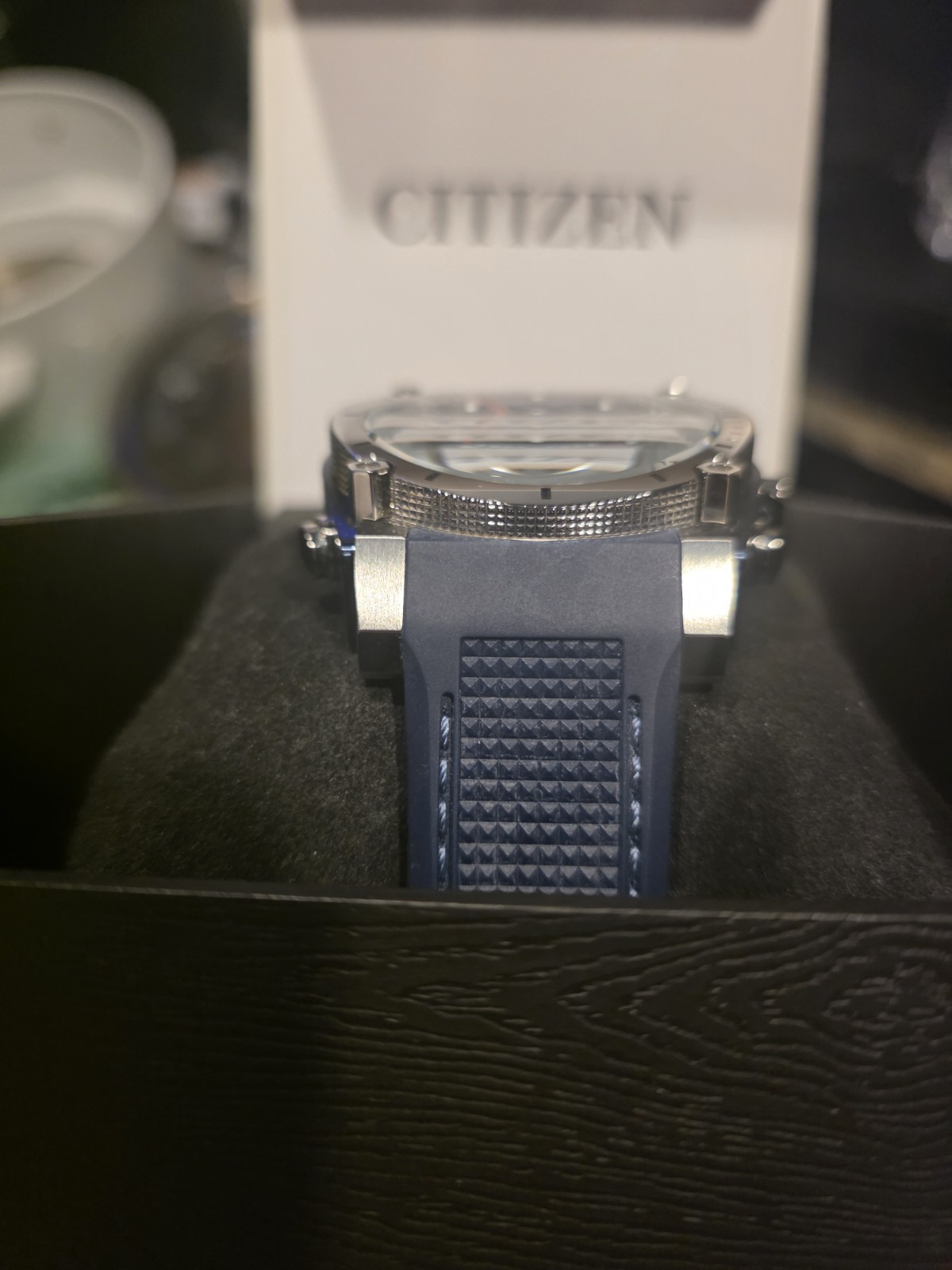Bulova Precisionist Quartz Chronograph 300m 46mm Blue/Black Dial Date Box