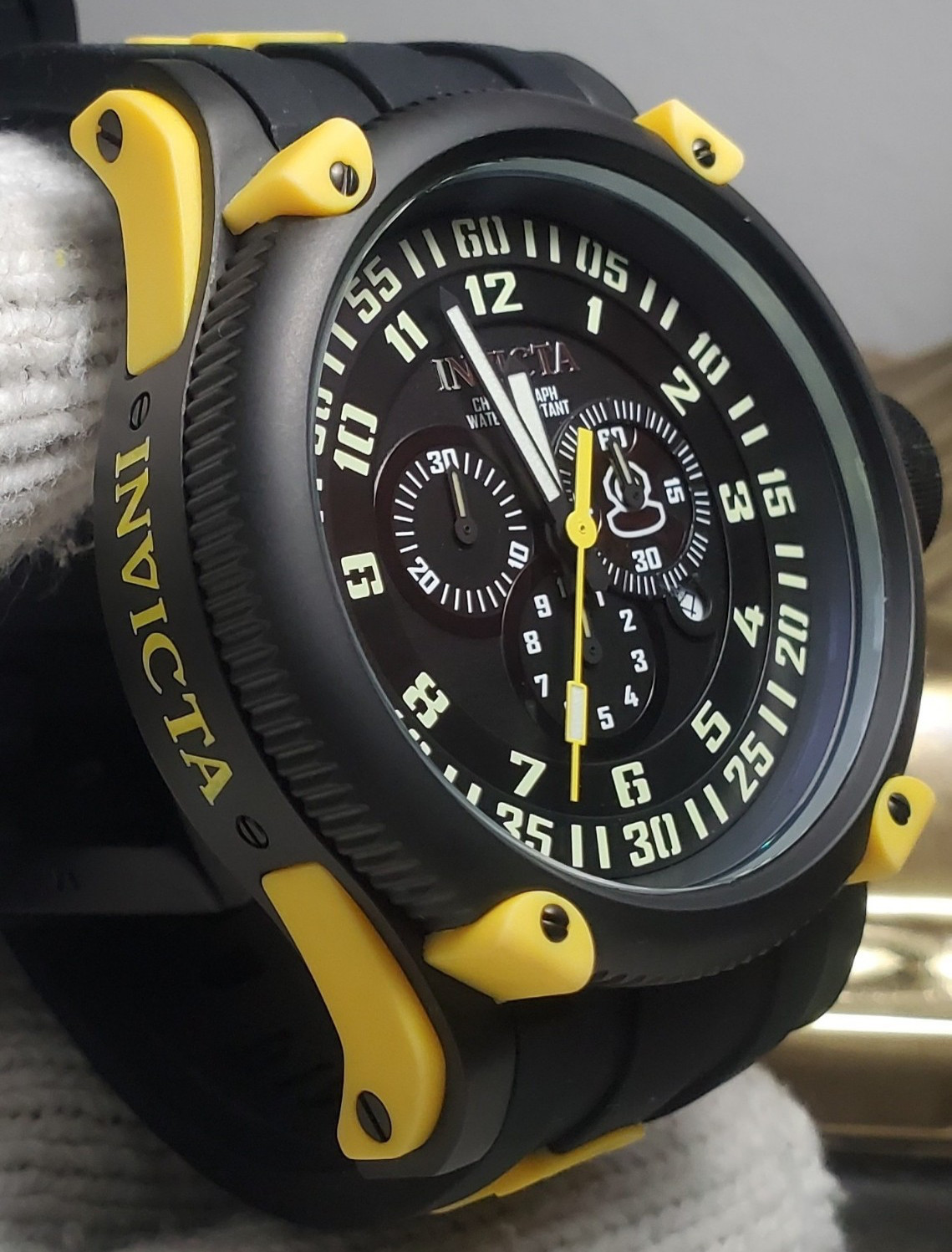 INVICTA RUSSIAN DIVER YELLOW BLACK MEN’S 52mm SWISS CHRONOGRAPH WATCH 10181