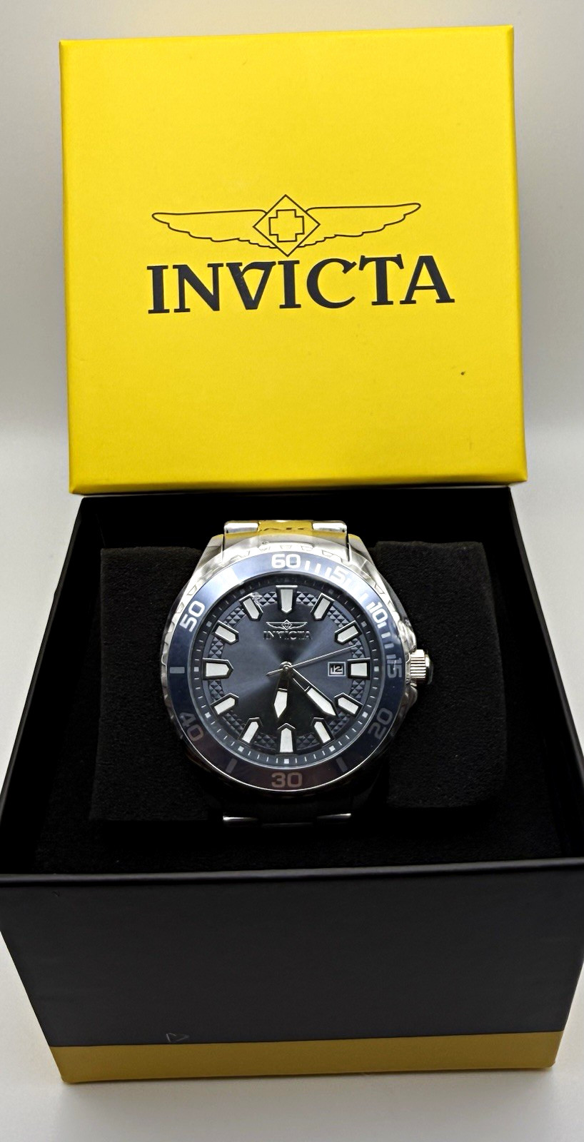 Invicta Pro Diver Mens Quartz Blue Dial/Bezel SS Bracelet Date 43mm 100m