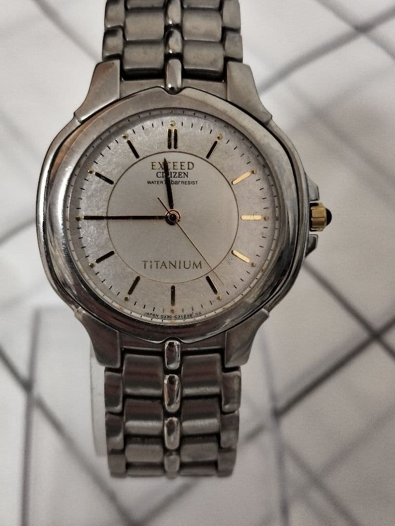 Excellent condition CITIZEN EXCEED 0330 titanium watch. 【USED】