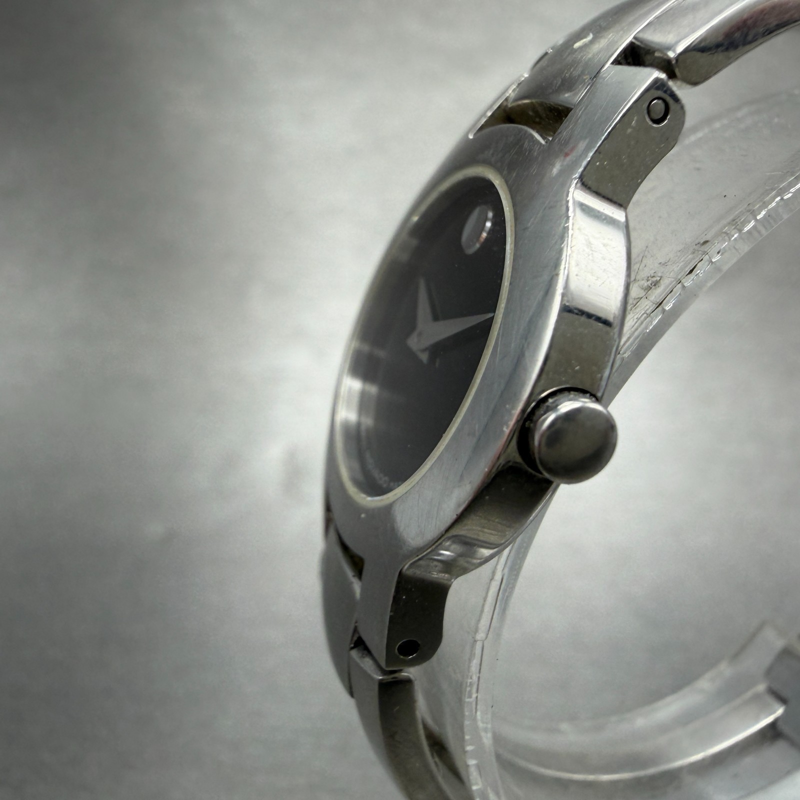 Movado Amorosa Watch Women 24m Black Dial Silver Tone Round 84 E4 1842 NewBat NB