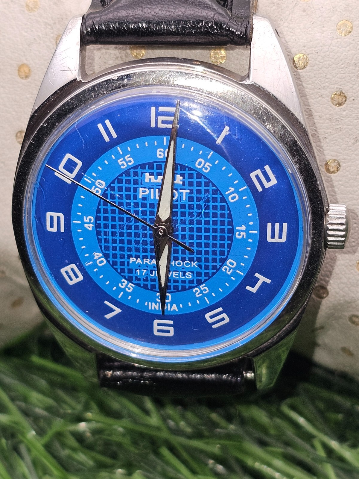Beautiful Mens HMT Pilot Parashock Mechanical Wind 17J Watch Blue Dial
