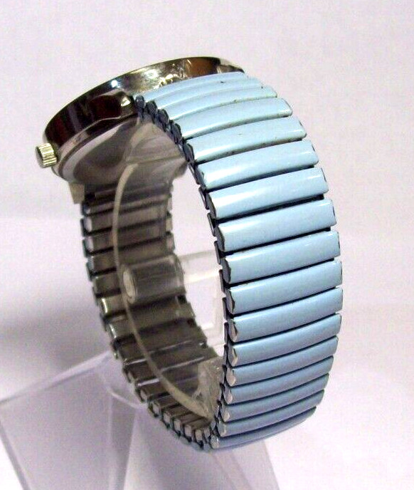 Gorgeous Light Blue Watch Iridescent Indigo Dial Diamond Bezel fits 6.50″-6.75″