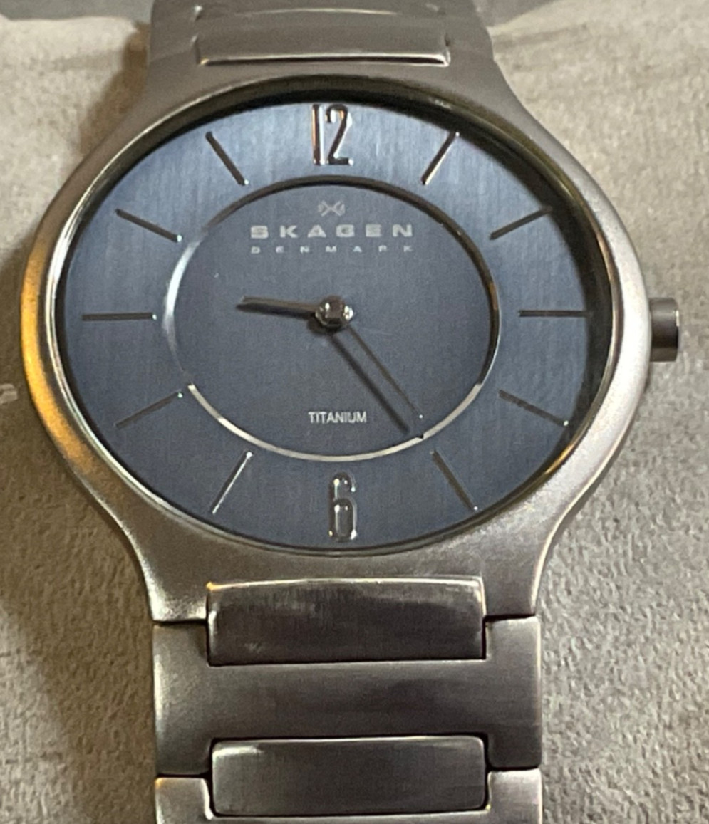 SKAGEN DENMARK MEN’S SLIM ALL TITANIUM 33mm WATCH 418LTXN WR 30m NEW BATTERY