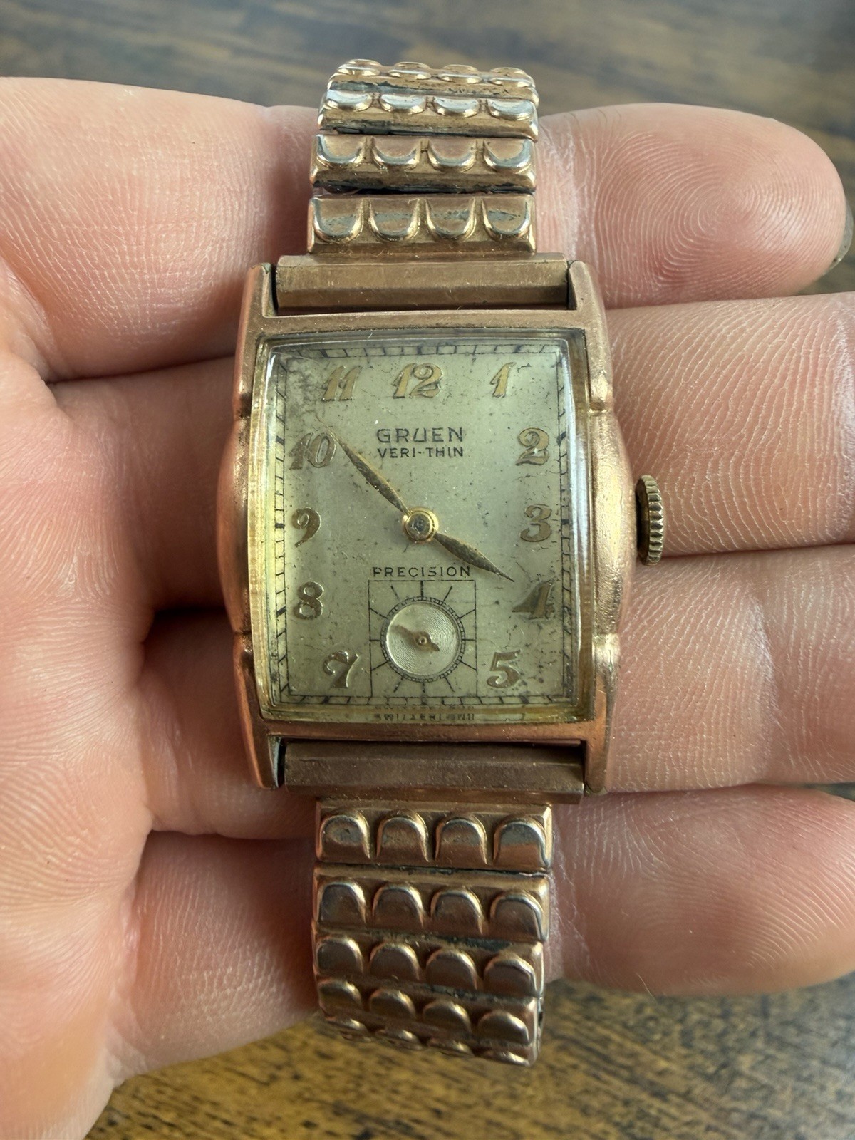 Men’s Vintage ’40s Era 10k Rose Gold-Filled Gruen Veri-Thin Dress Watch Running