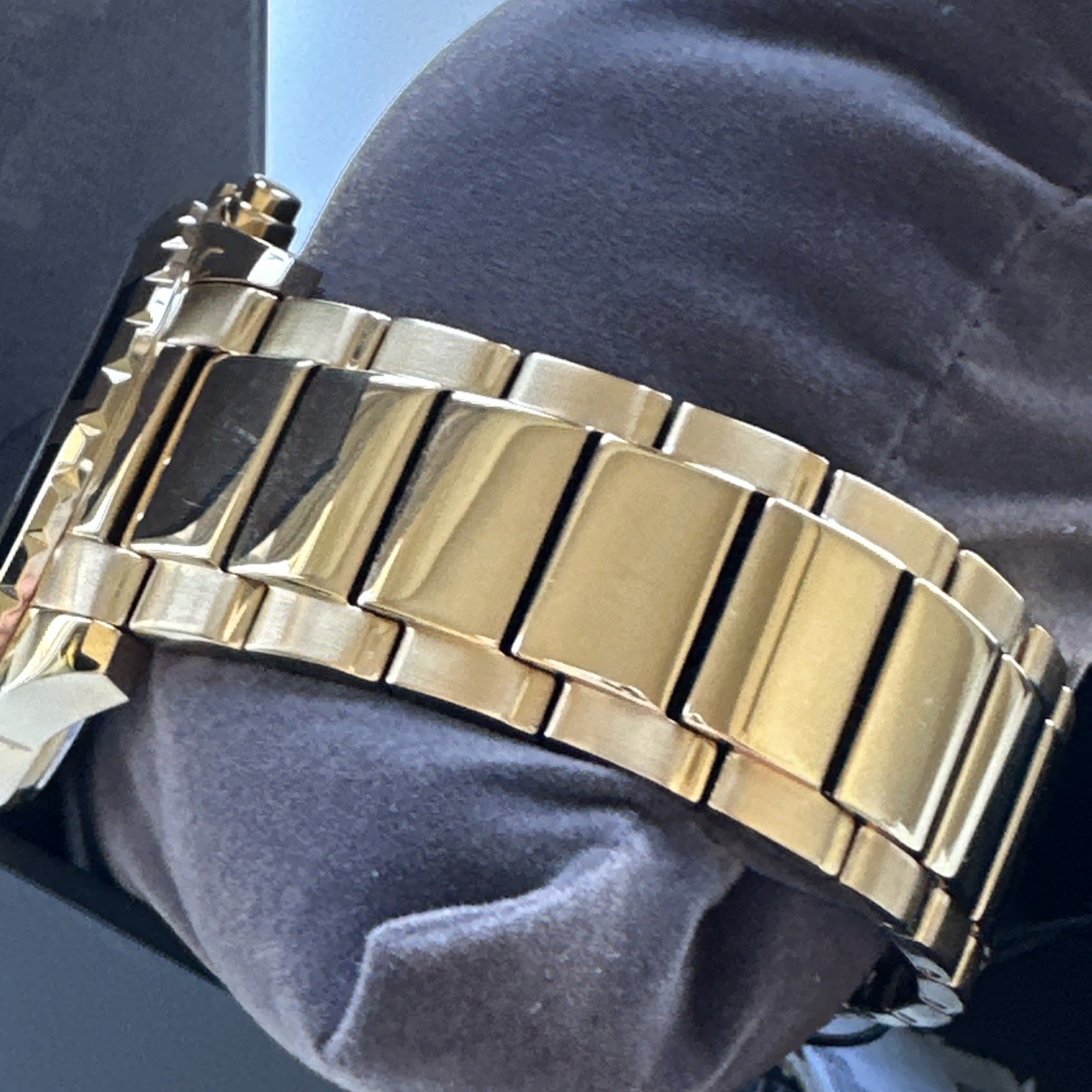 Bulova Diamond Men’s Gold Plated Stainless Steel Chronograph Quartz Watch 97D121