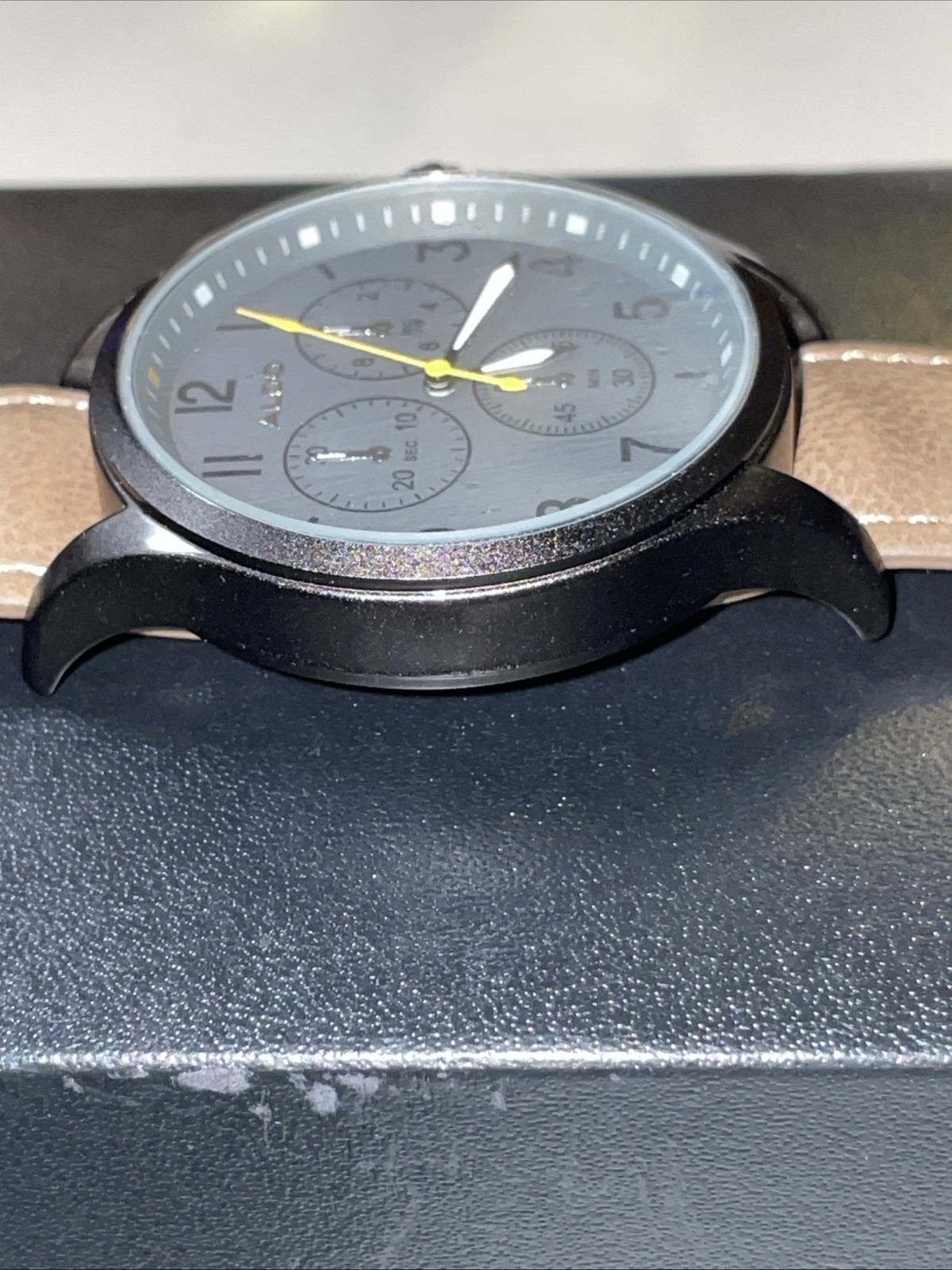 New Aldo Men’s Watch with 2 Extra bands, In working condition See pictures