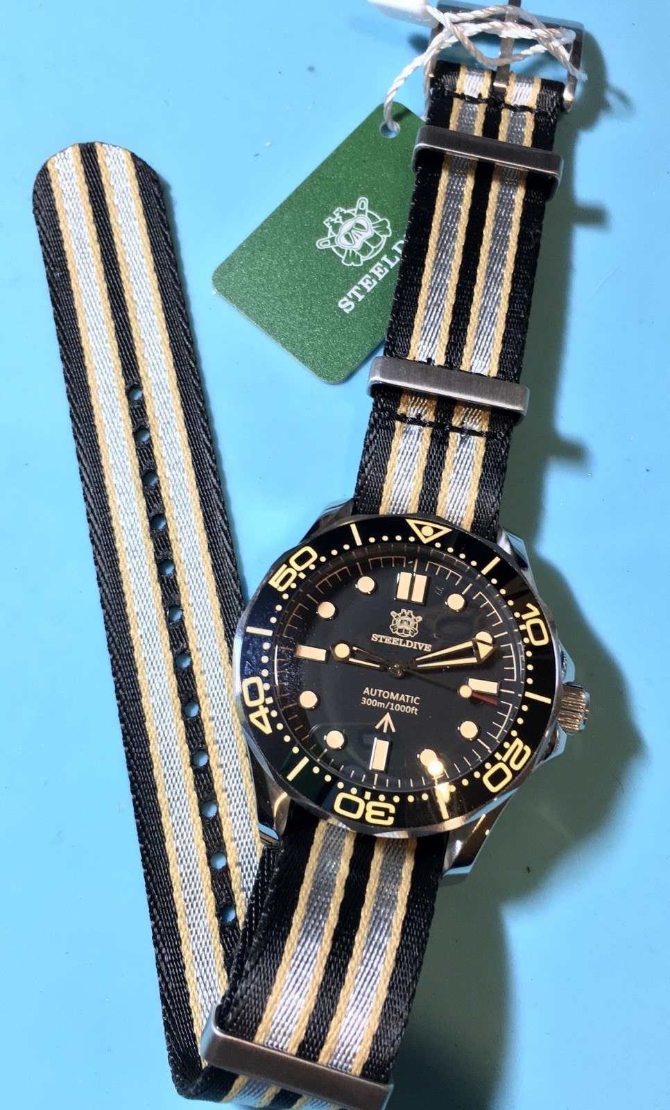 STEELDIVE 007 42MM WATCH NO TIME TO DIE SEIKO NH35 SAPPHIRE MILANESE & NATO BAND