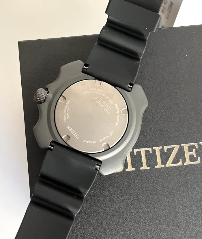 Citizen Promaster Titanium Dive Watch Green Dial Eco Drive BN0227-17X