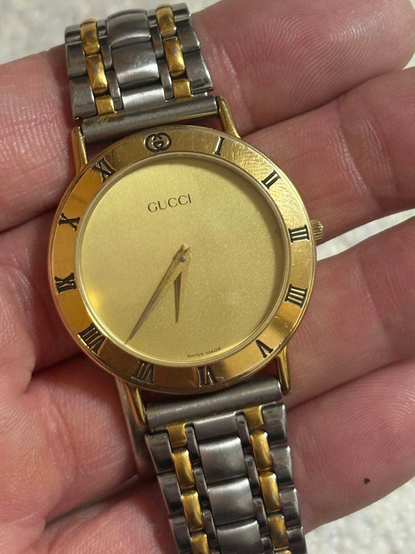 GUCCI 3000.2.M Quartz Mens Wristwatch
