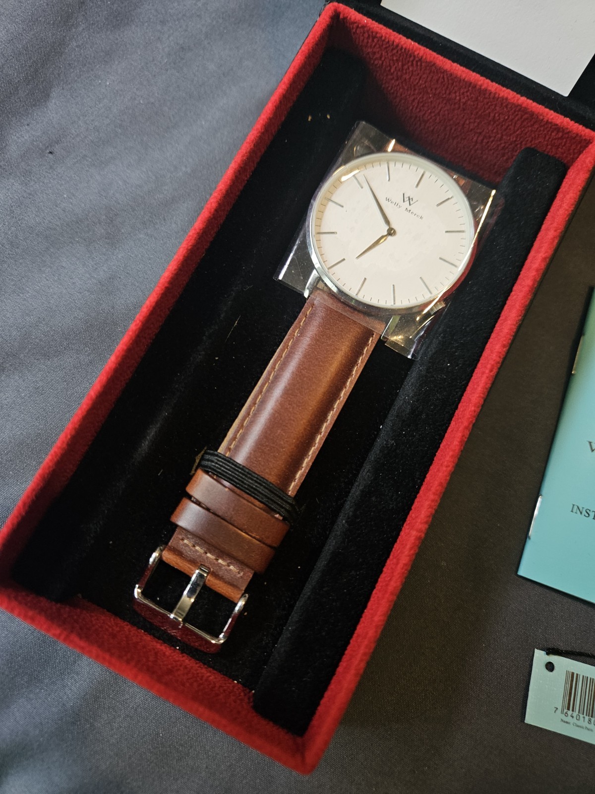 Classic Style Men’s Wristwatch- White Face, Rose Gold Colored, Sapphire Crystal