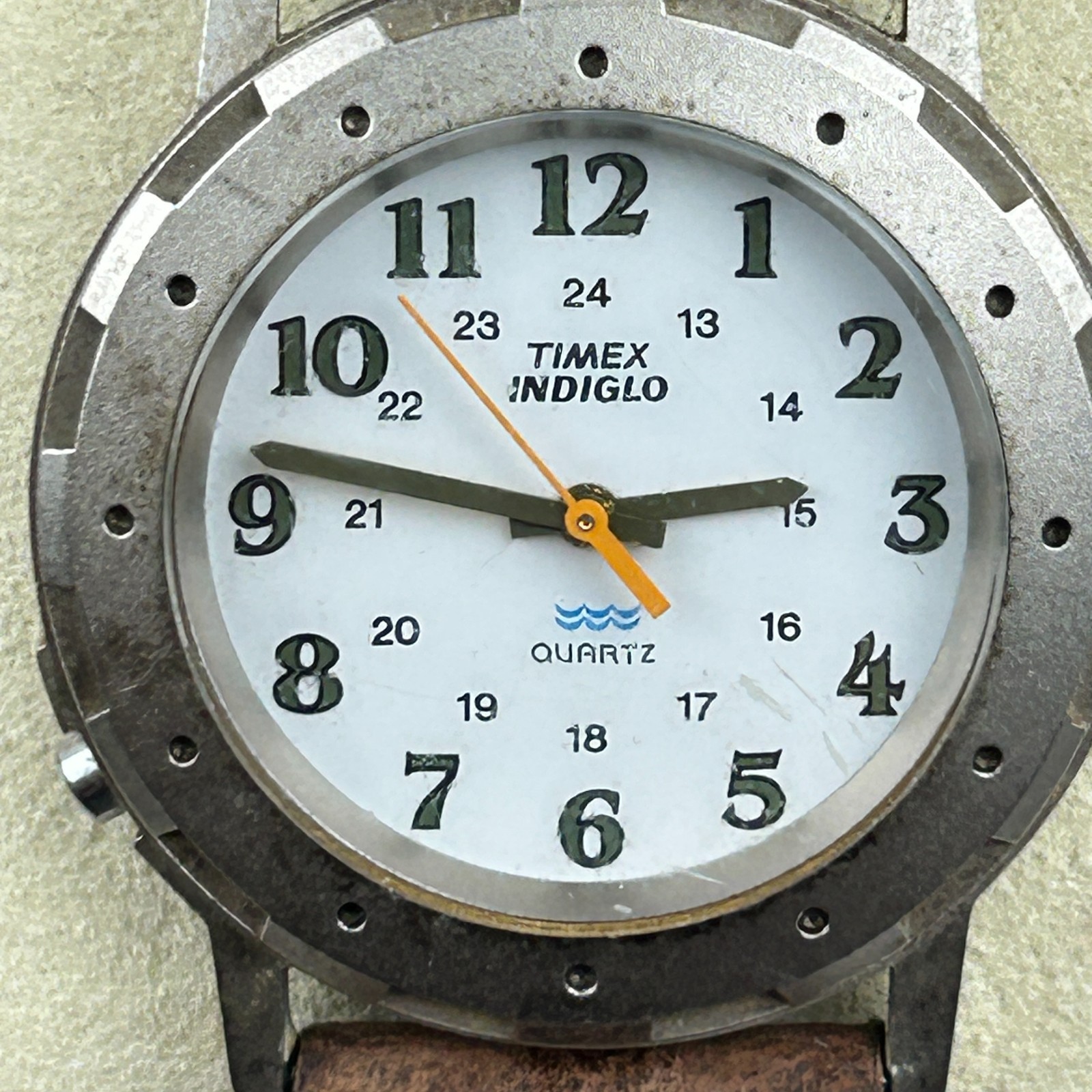 Men’s Timex 35mm Indiglo Quartz White 4.775.964 4.527.096 Watch Aluminum