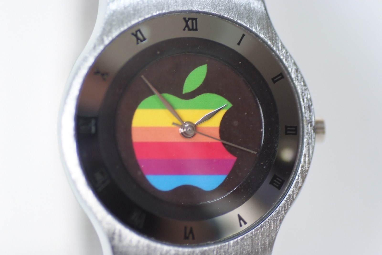 Rare Vintage Apple Stainless Steel Novelty Promo Watch Macintosh Rainbow
