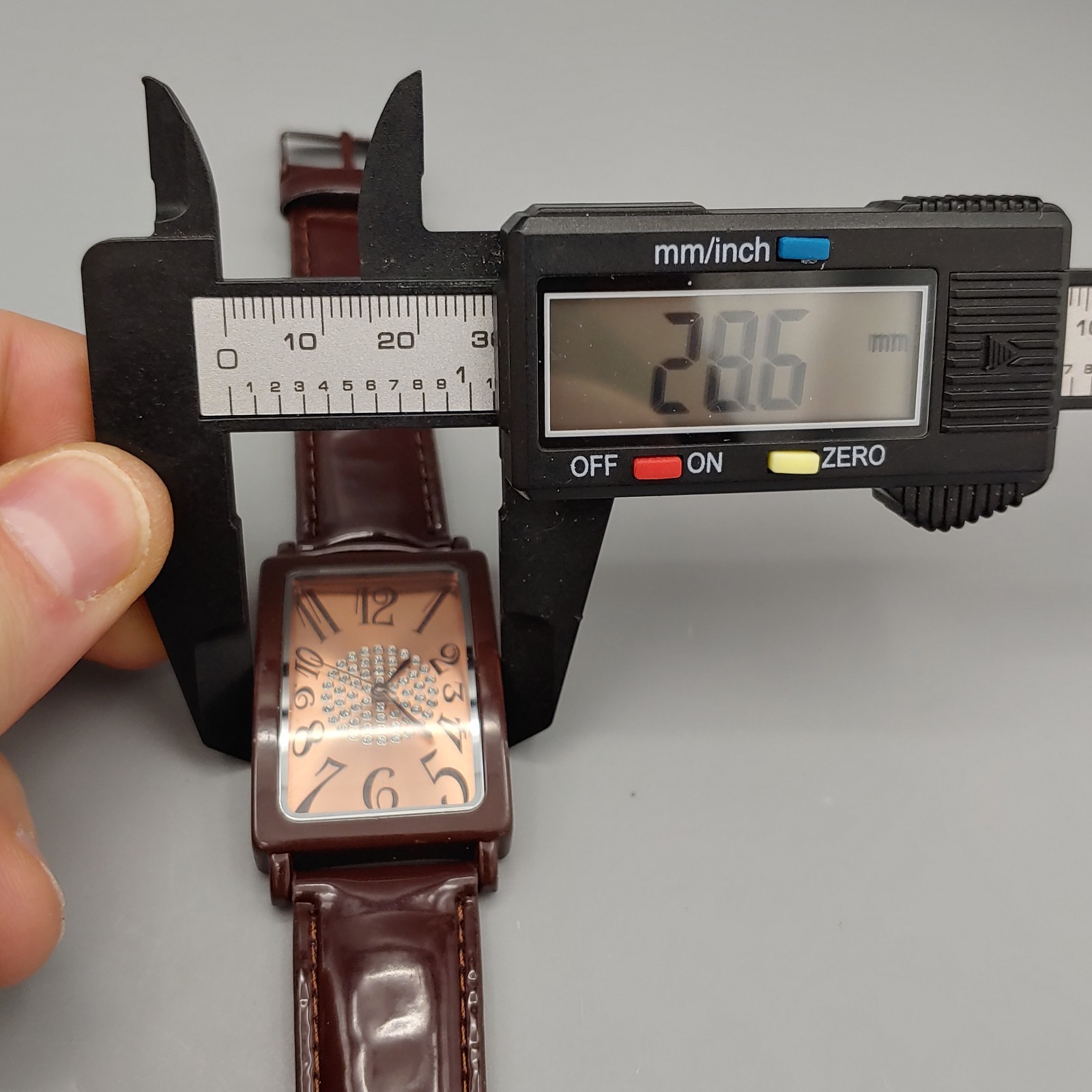 Y2K Xhilaration Watch 29mm Brown Rosegold Dial Rectangle 7″ FMDX162 Japan Quartz