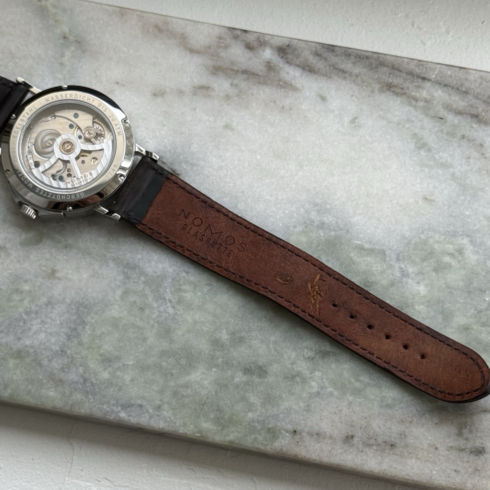 NOMOS Glashütte Ahoi Datum 40mm Automatic Full Set w/ Extra Strap – Ref 551