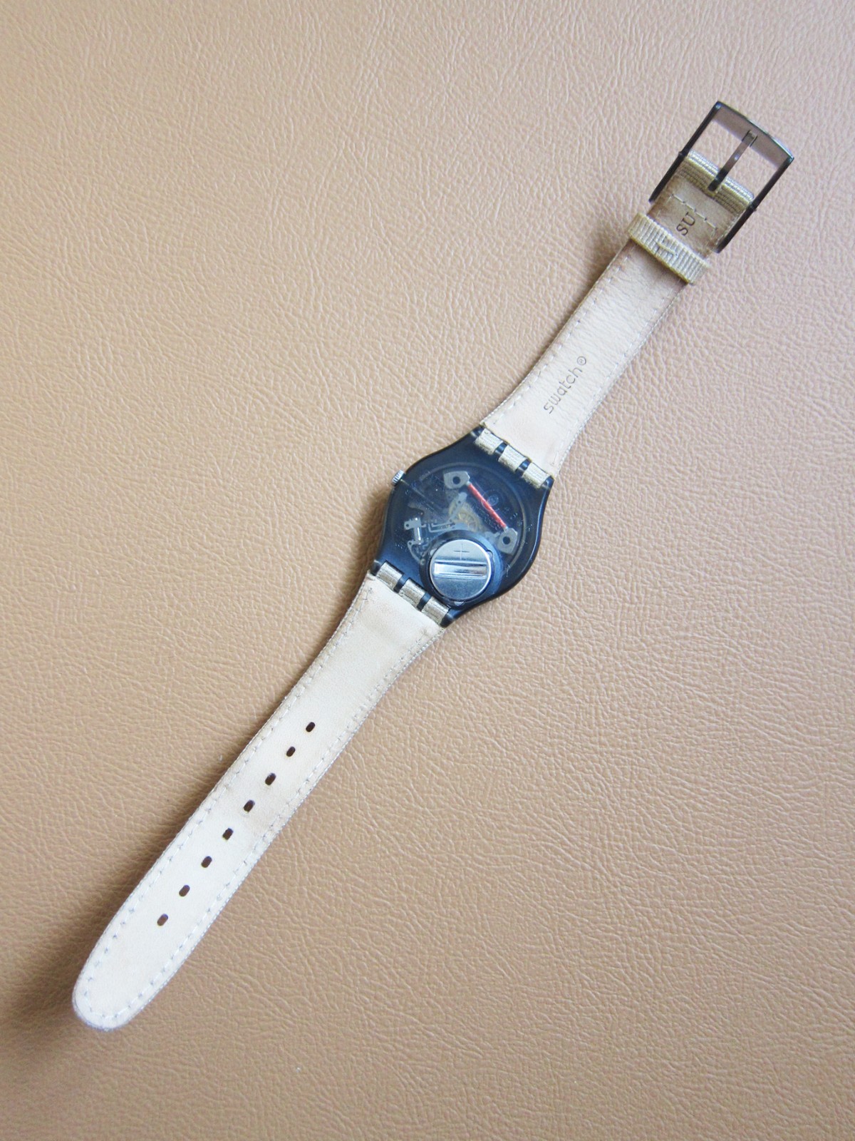 SWATCH Unisex Quartz Watch w/ Metallic Beige Dial (SWISS MADE)