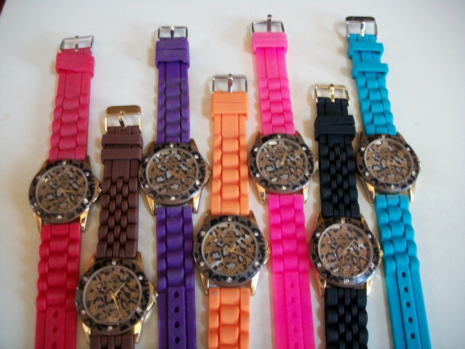 Women’s Pink, Purple, Blue, Black, Red Silicone Leopard Fashion Casual Fun Watch