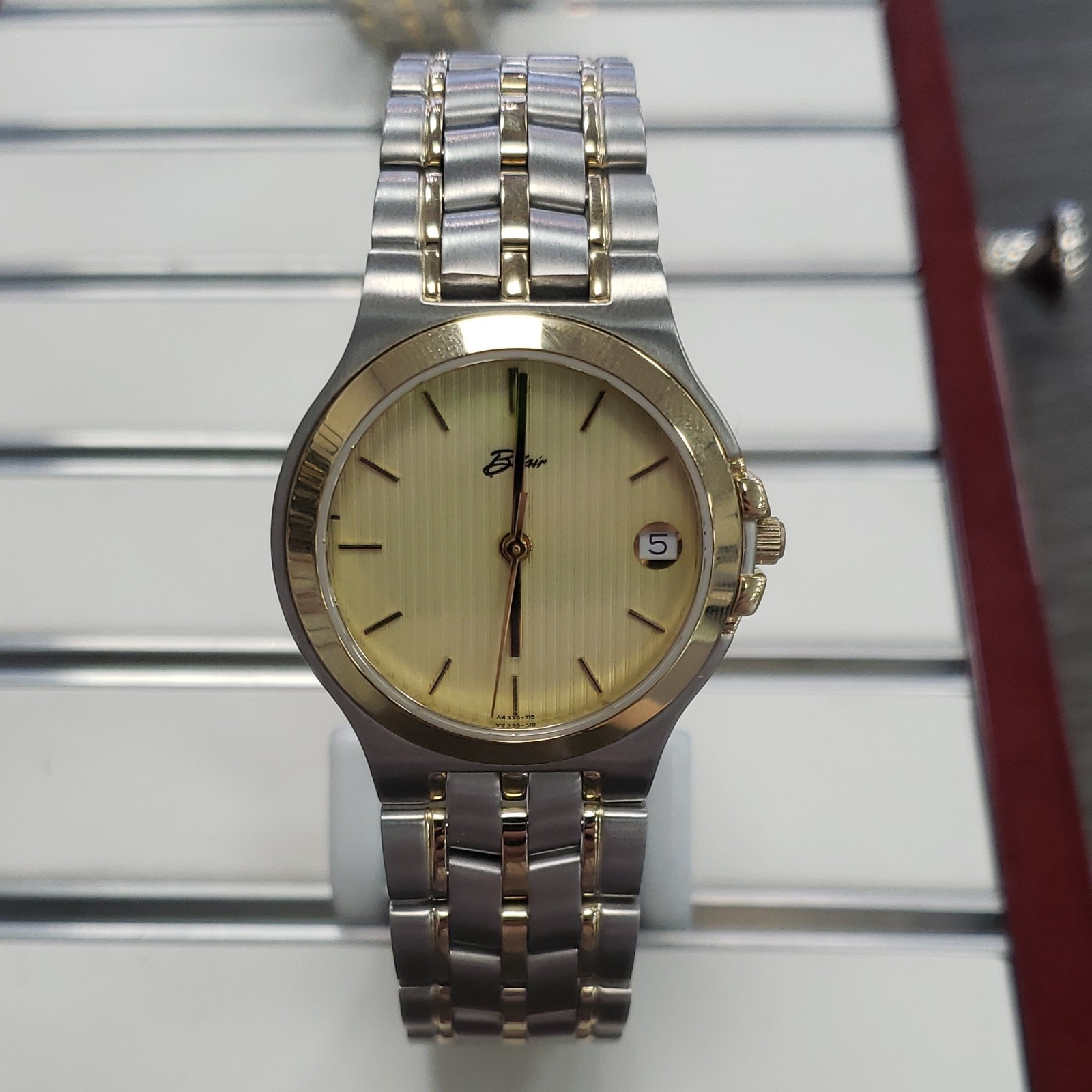 Belair Quartz Analog Wristwatch Two-Tone Stainless Bracelet Gold Dial