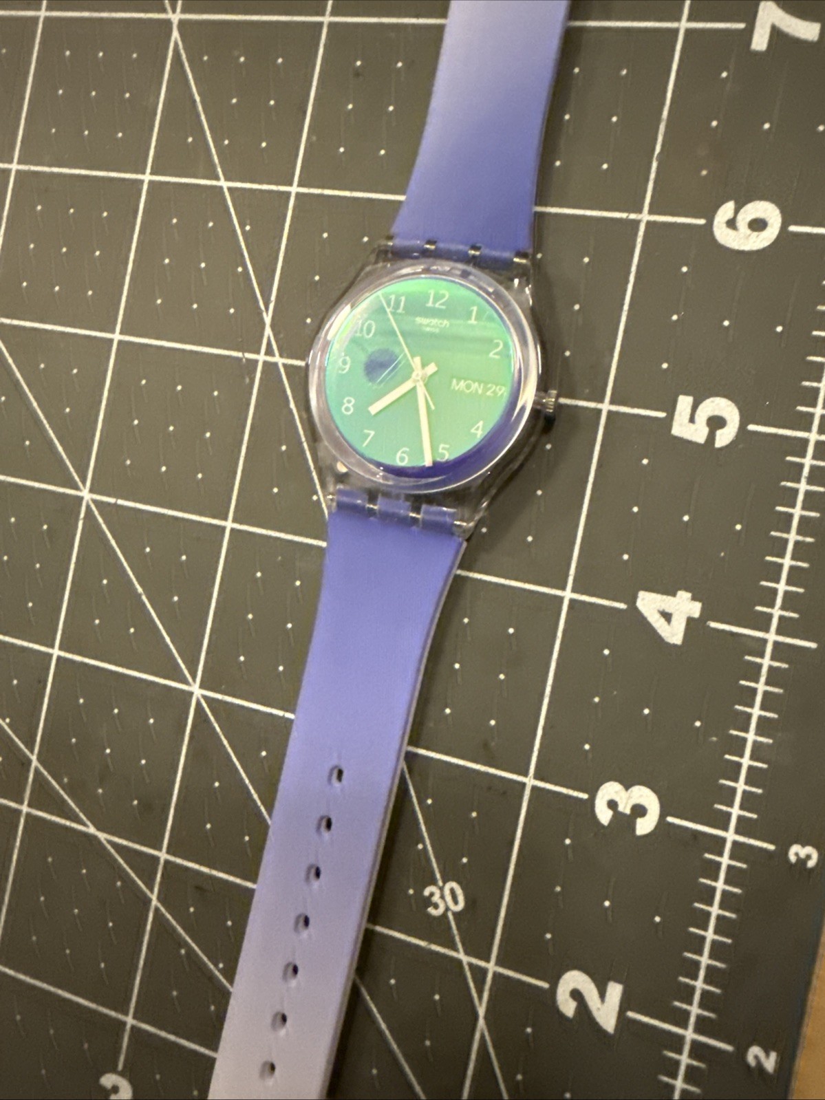 Swatch ULTRALAVANDE GE718 lilac watch Fantastic condition see pictures